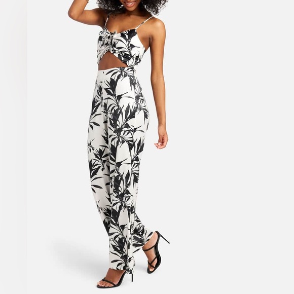 Bebe Floral Print Cutout Wide Leg Jumpsuit Black & White NWT - Picture 2 of 5